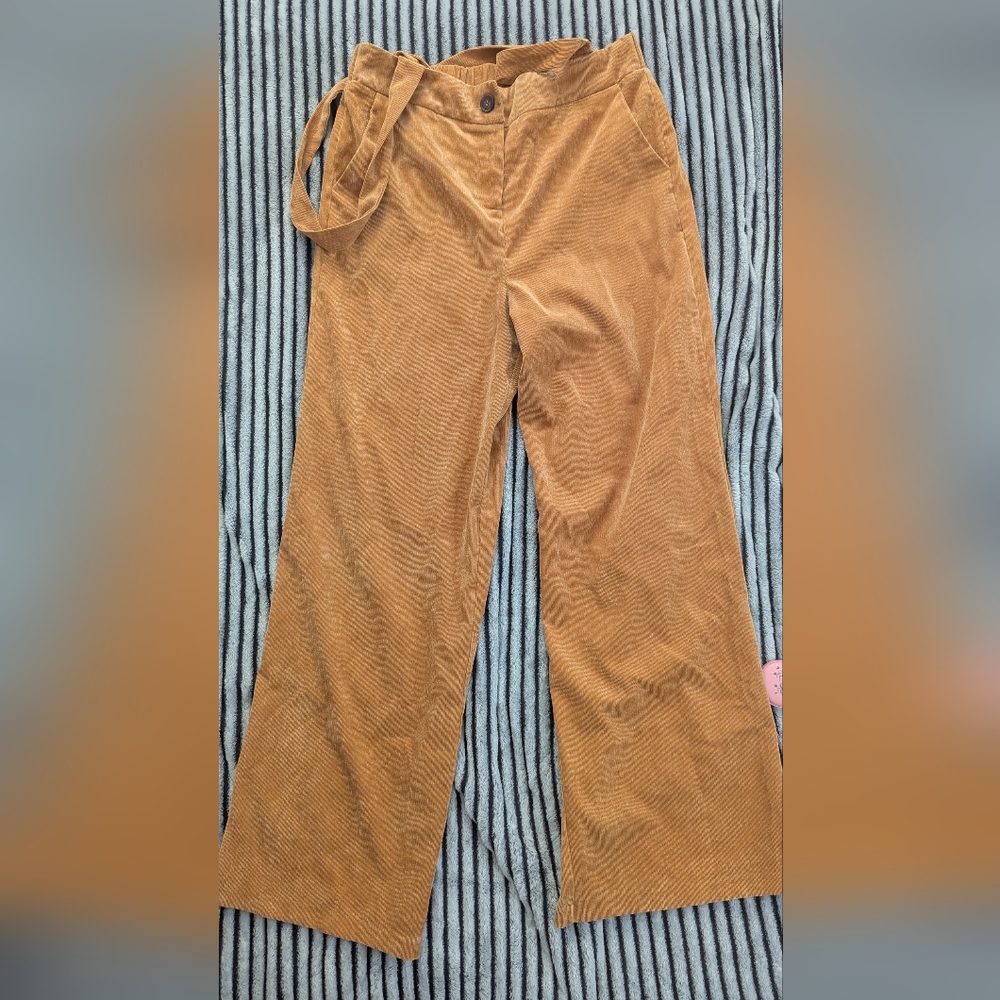 Corduroy Wide-Leg Pants in Camel